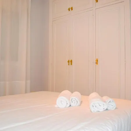 Oceanfront Апартаменты *
